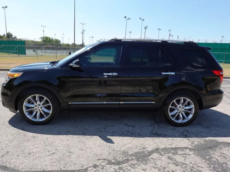 2012 Ford Explorer Limited photo 1