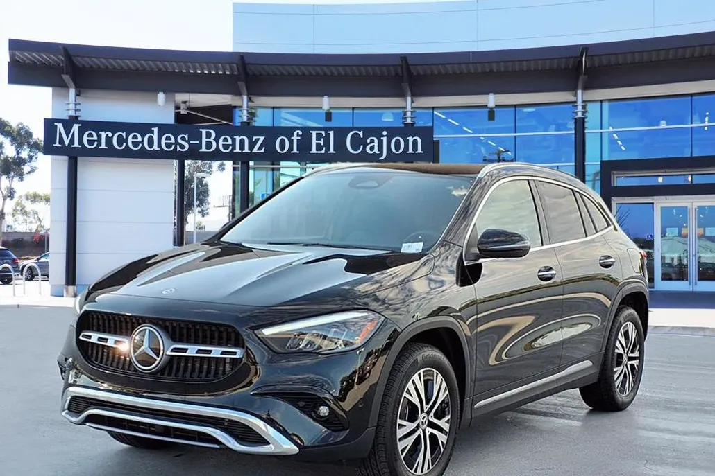 2025 Mercedes Benz GLA photo 1