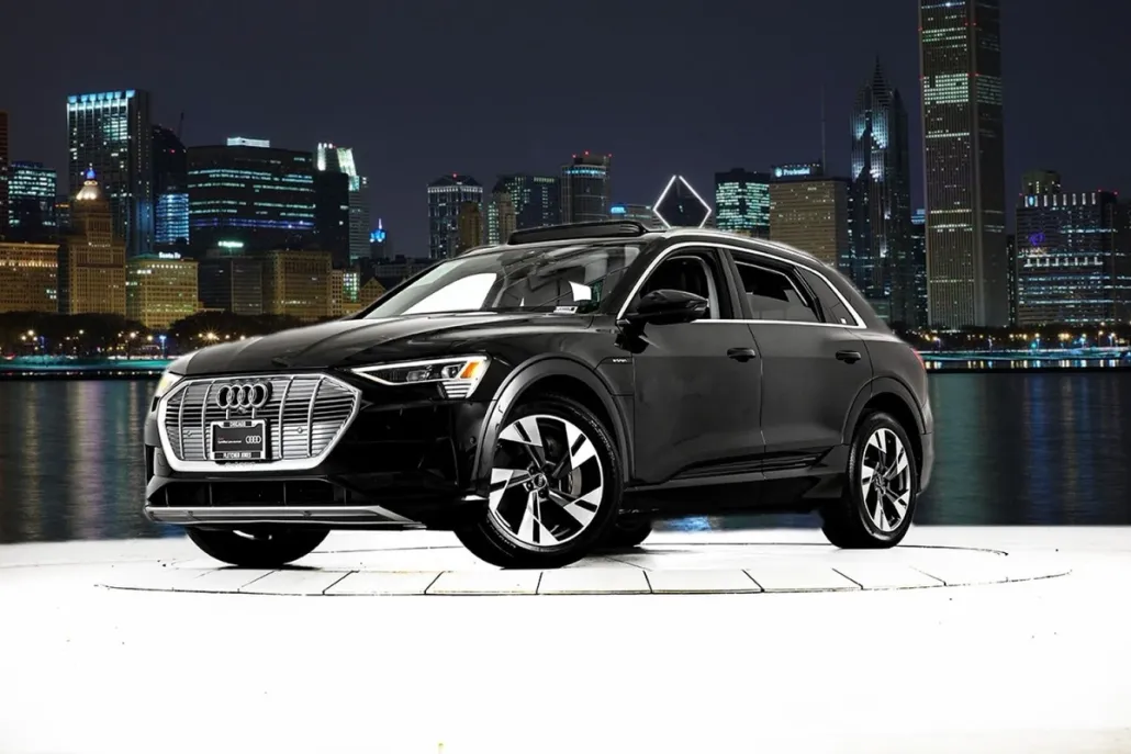 2022 Audi e-tron Premium Plus photo 1