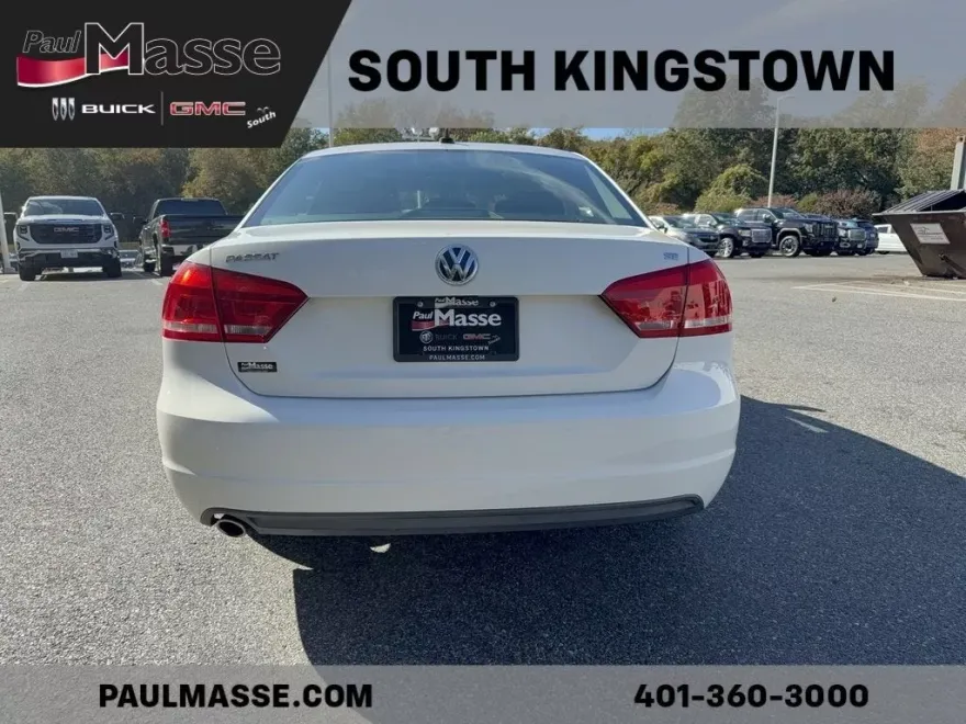 2014 Volkswagen Passat Base photo 1