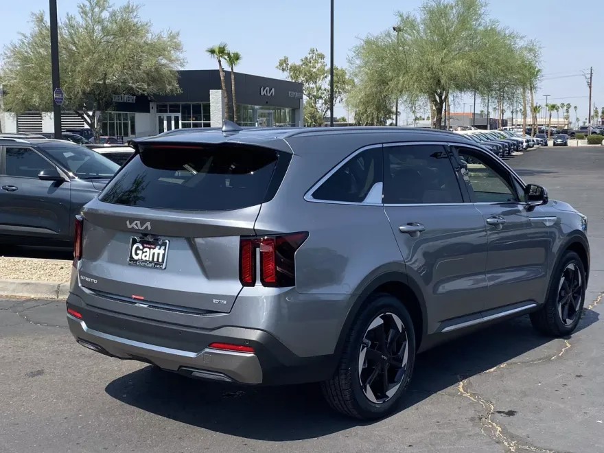 2025 Kia Sorento Hybrid EX photo 1