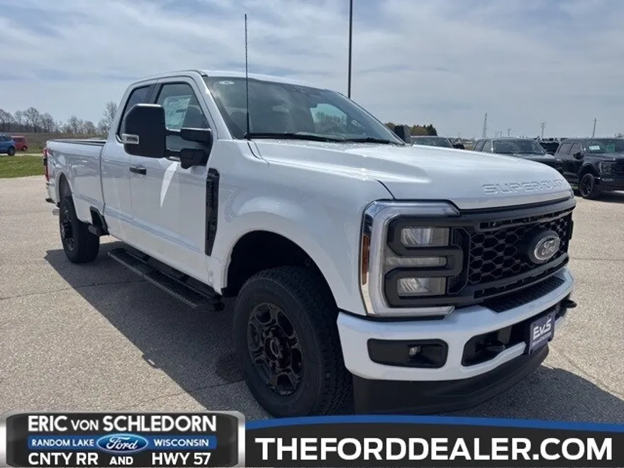 2025 Ford F-350 photo 1