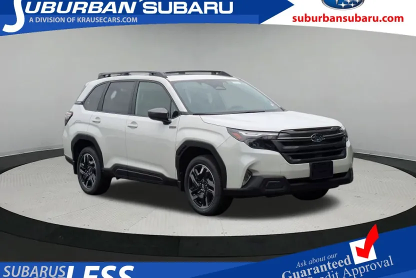2025 Subaru Forester Premium photo 1