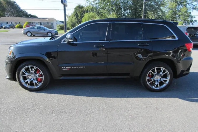 2012 Jeep Grand Cherokee SRT8 photo 1