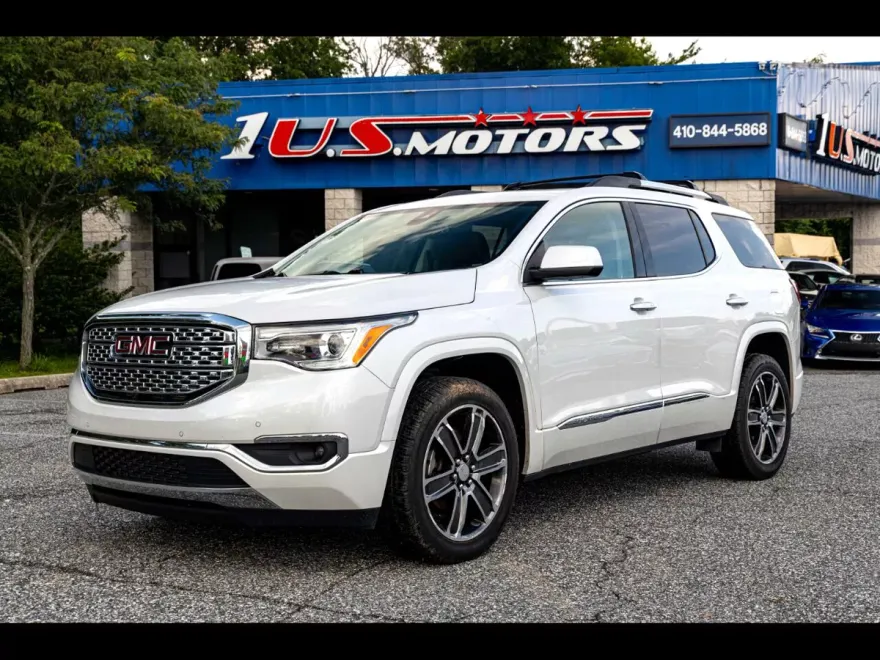 2017 Gmc Acadia Denali photo 1