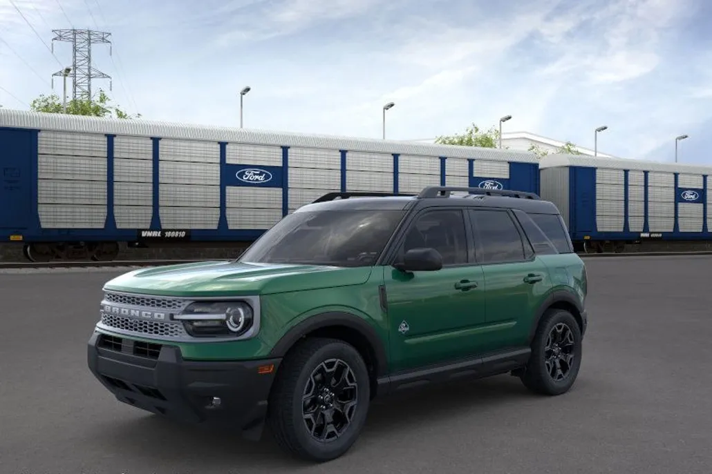2025 Ford Bronco Sport Outer Banks photo 1