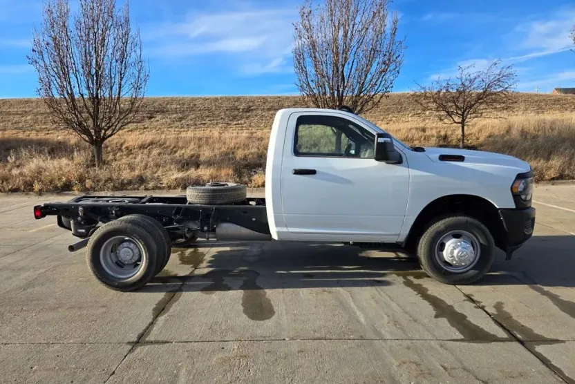 2024 Ram 3500 Tradesman photo 1