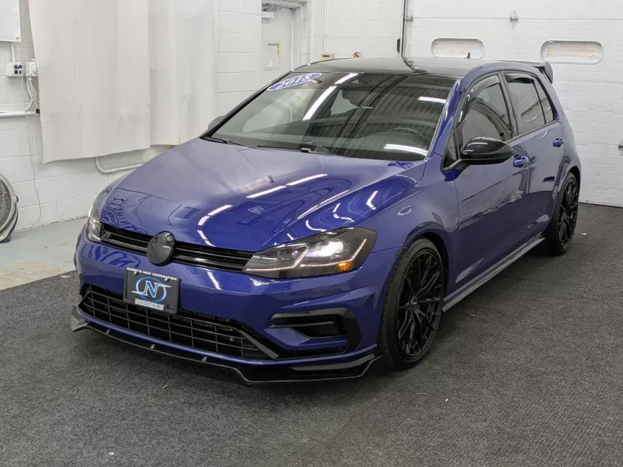 2018 Volkswagen Golf R Base photo 1