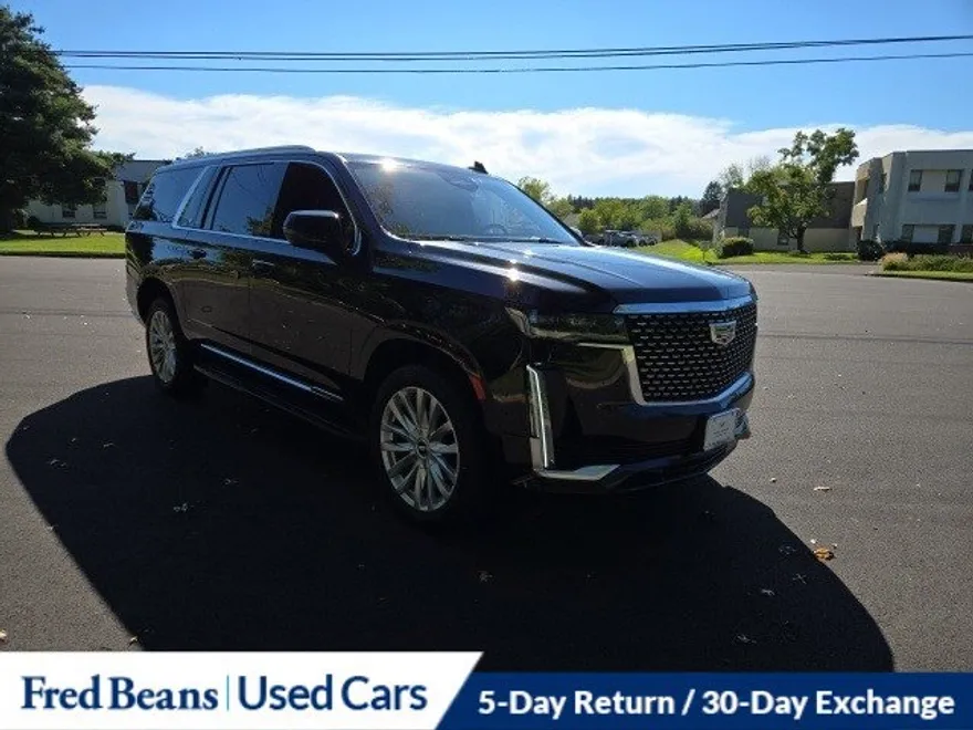 2024 Cadillac Escalade ESV Luxury photo 1