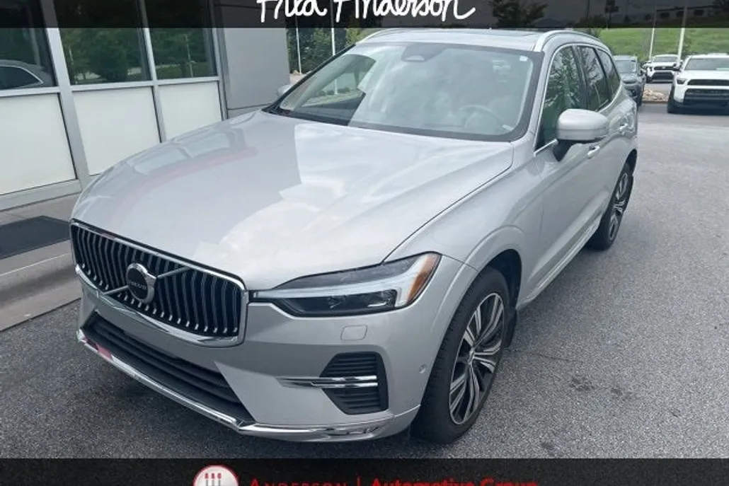 2022 Volvo XC60 B5 Inscription photo 1