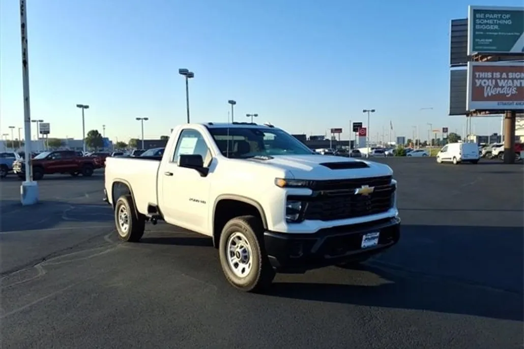2026 Chevrolet Silverado 2500HD photo 1