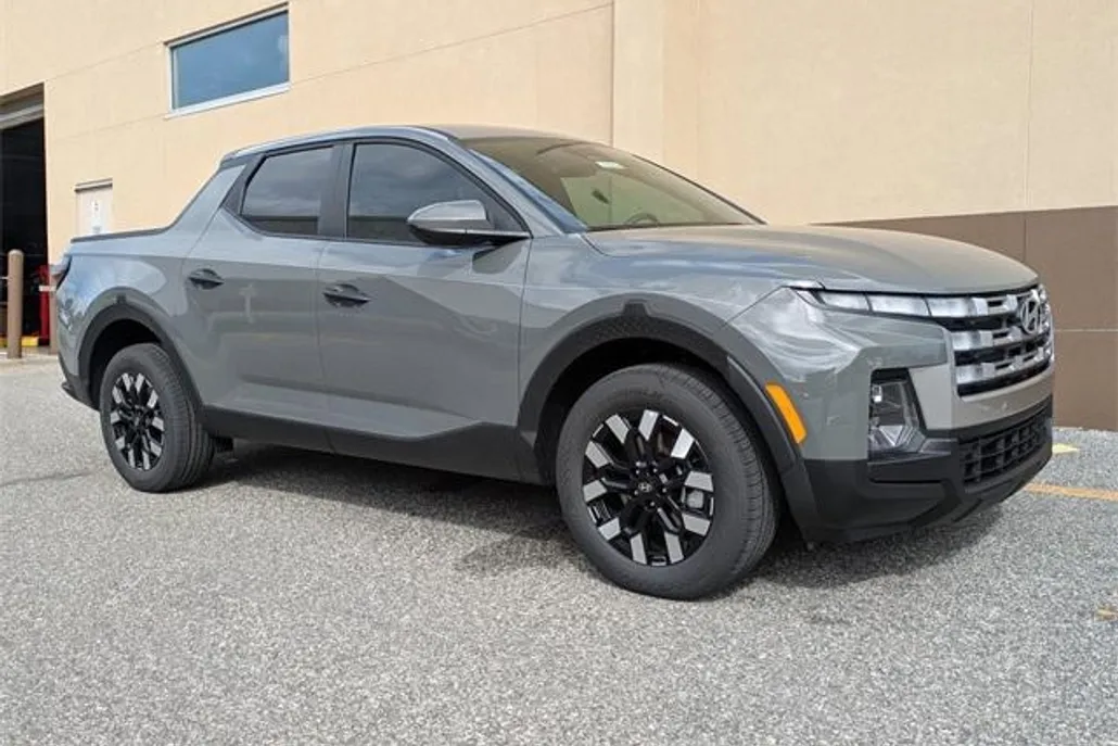 2026 Hyundai Santa Cruz SE photo 1