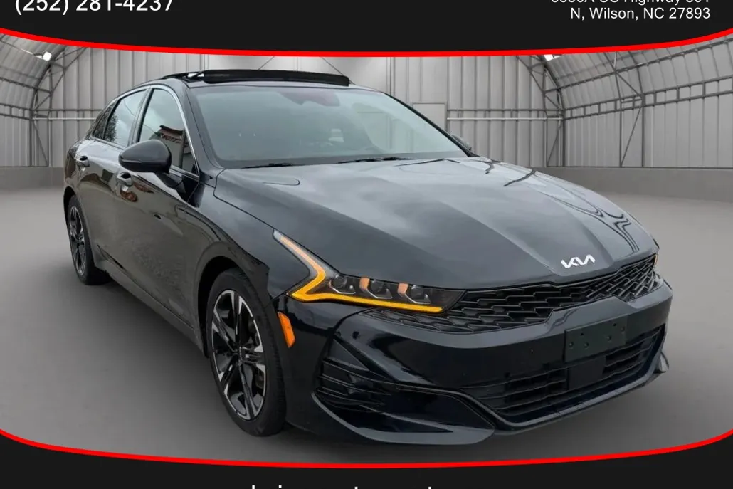 2022 Kia K5 GT-Line photo 1