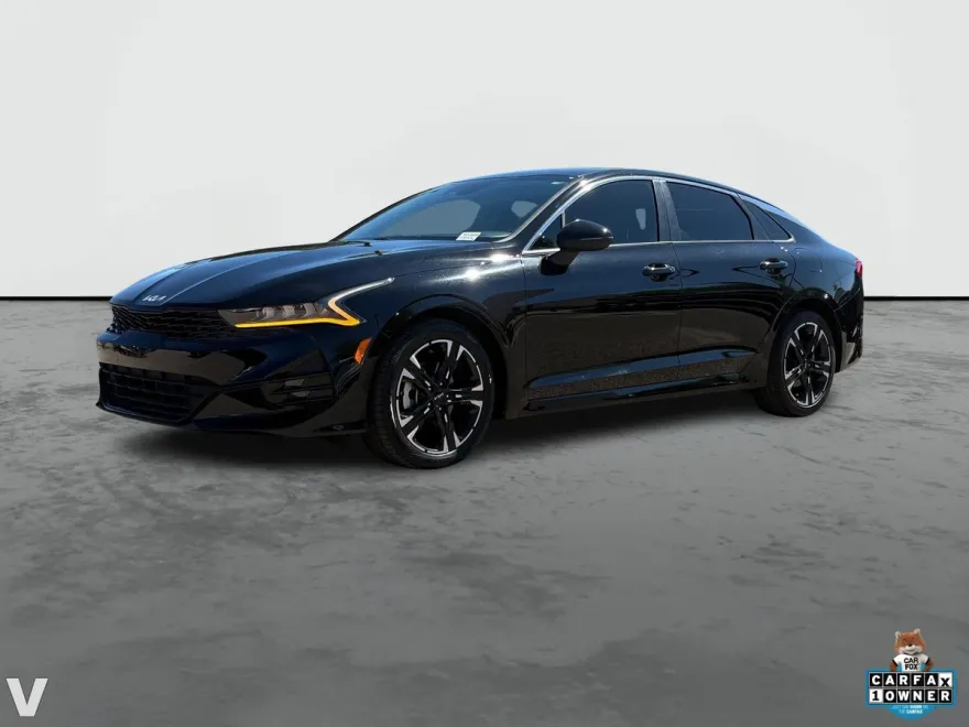2024 Kia K5 GT-Line photo 1