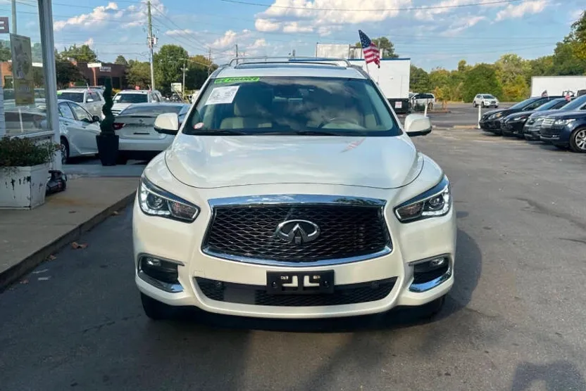 2020 Infiniti QX60 Luxe photo 1