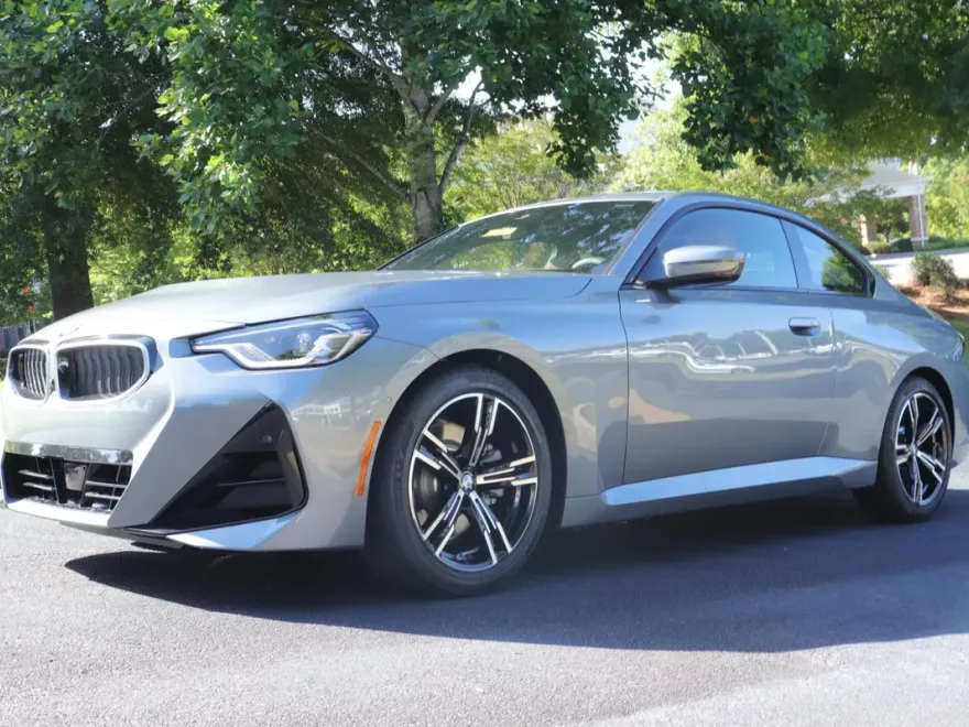2025 Bmw 230i photo 1