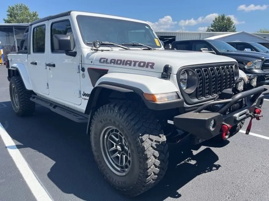 2023 Jeep Gladiator Sport S photo 1