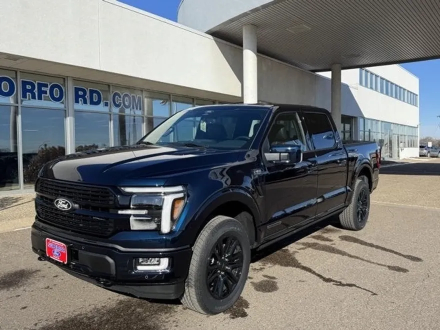 2025 Ford F-150 Platinum photo 1