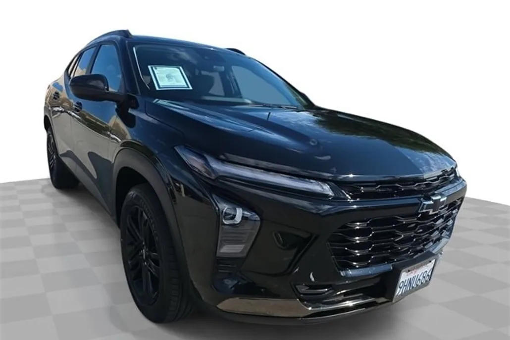 2024 Chevrolet Trax ACTIV photo 1