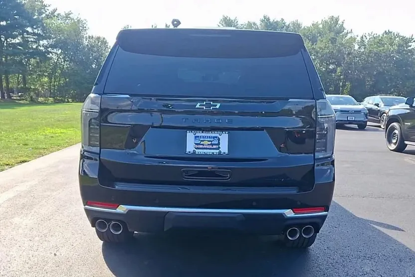 2025 Chevrolet Tahoe Premier photo 1