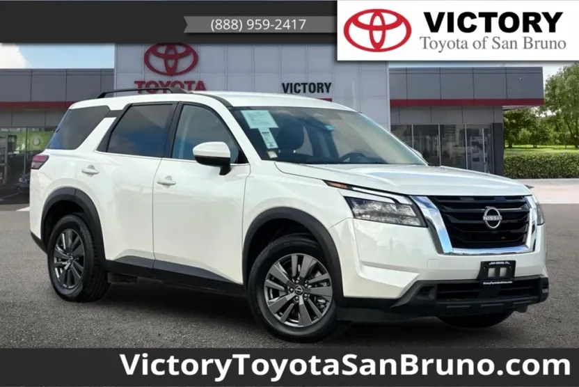 2024 Nissan Pathfinder SV photo 1