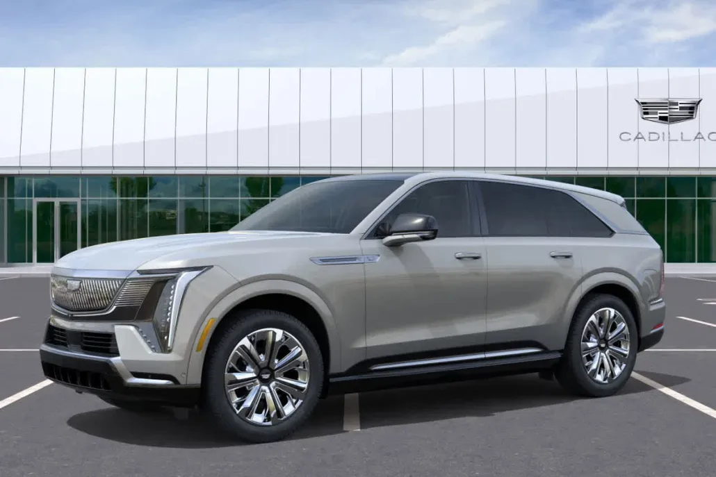 2025 Cadillac Escalade IQ Luxury photo 1