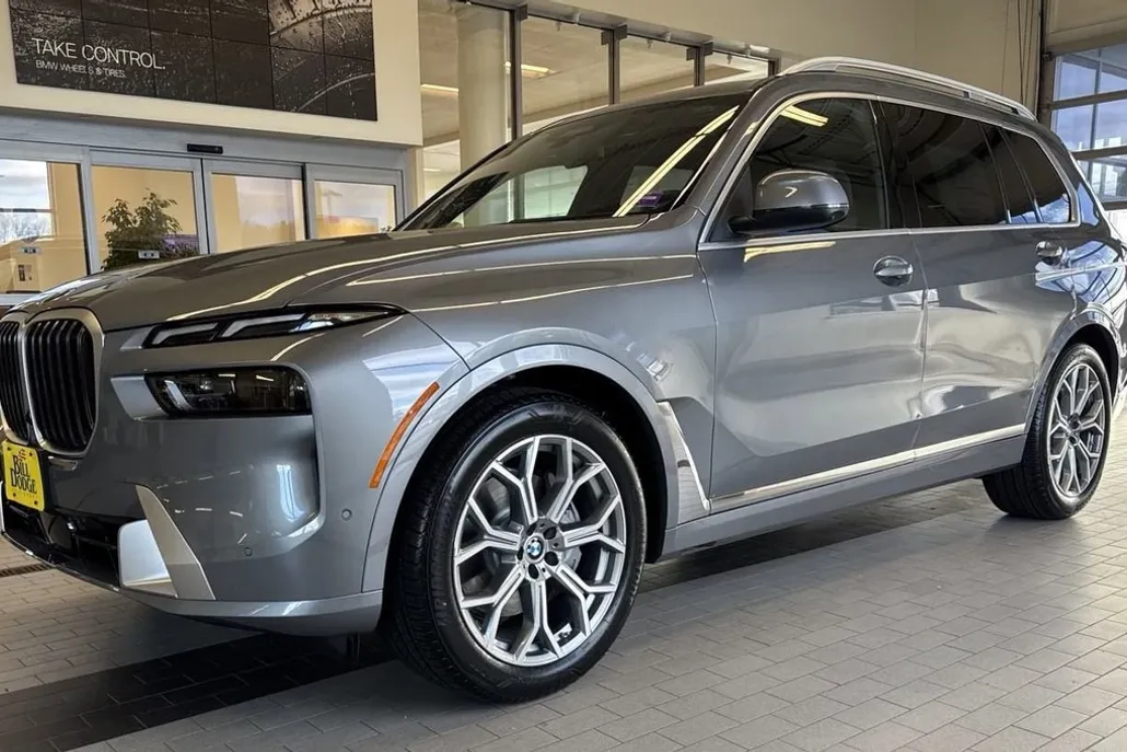 2025 Bmw X7 xDrive40i photo 1