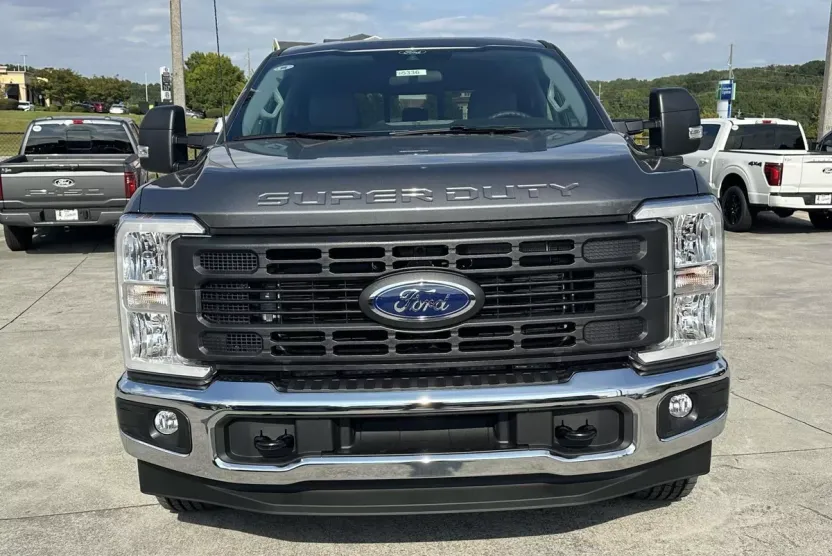 2026 Ford F-350 XL photo 1