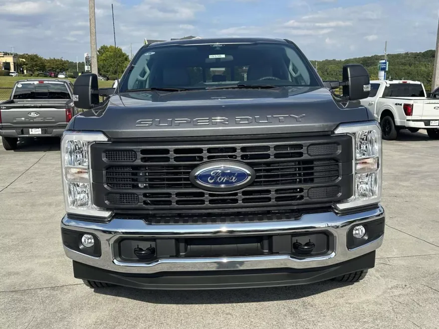 2026 Ford F-350 XL photo 1