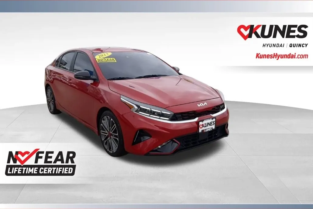 2023 Kia Forte GT photo 1