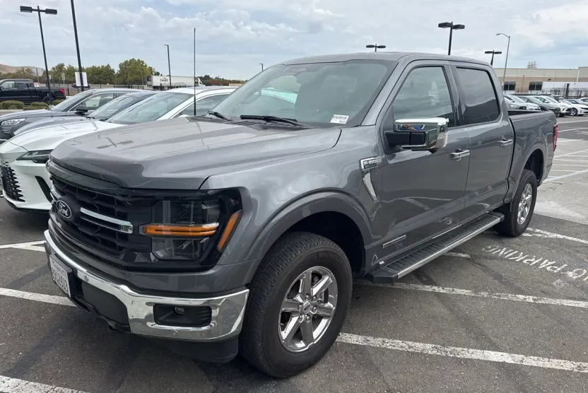2024 Ford F-150 XLT photo 1