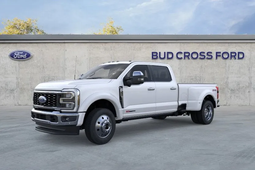 2026 Ford F-450 King Ranch photo 1