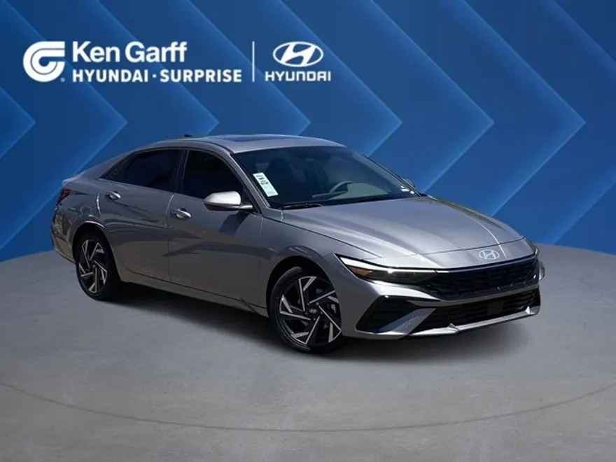 2025 Hyundai Elantra SEL Convenience photo 1