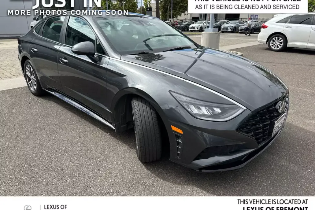 2022 Hyundai Sonata SEL photo 1