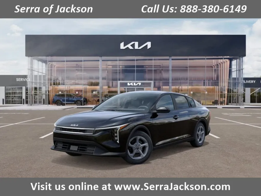 2025 Kia K4 LXS photo 1