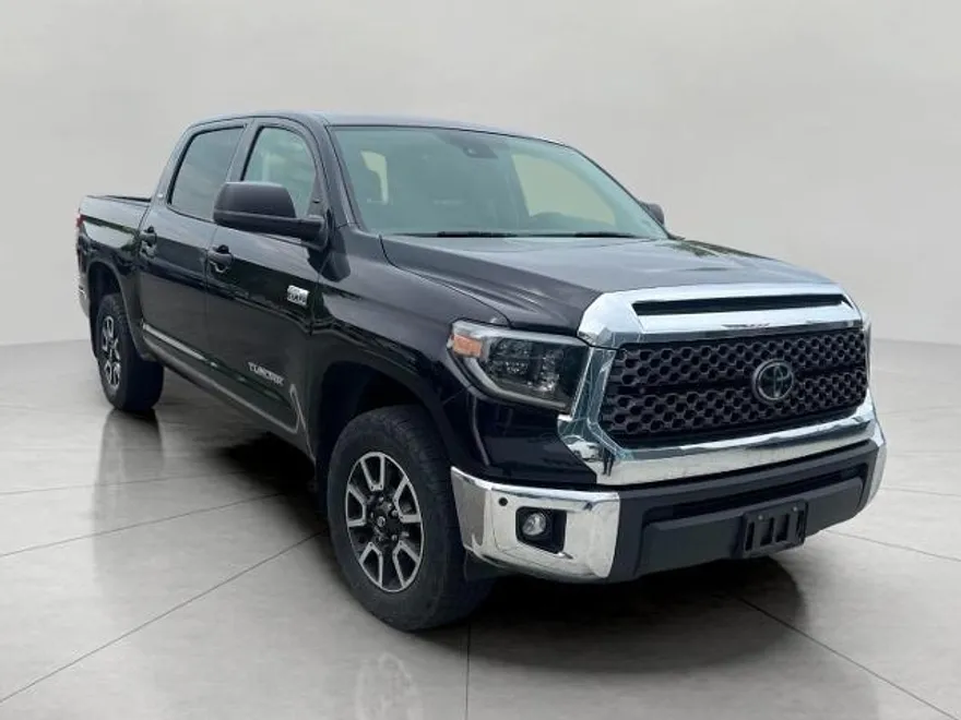 2021 Toyota Tundra SR5 CrewMax photo 2