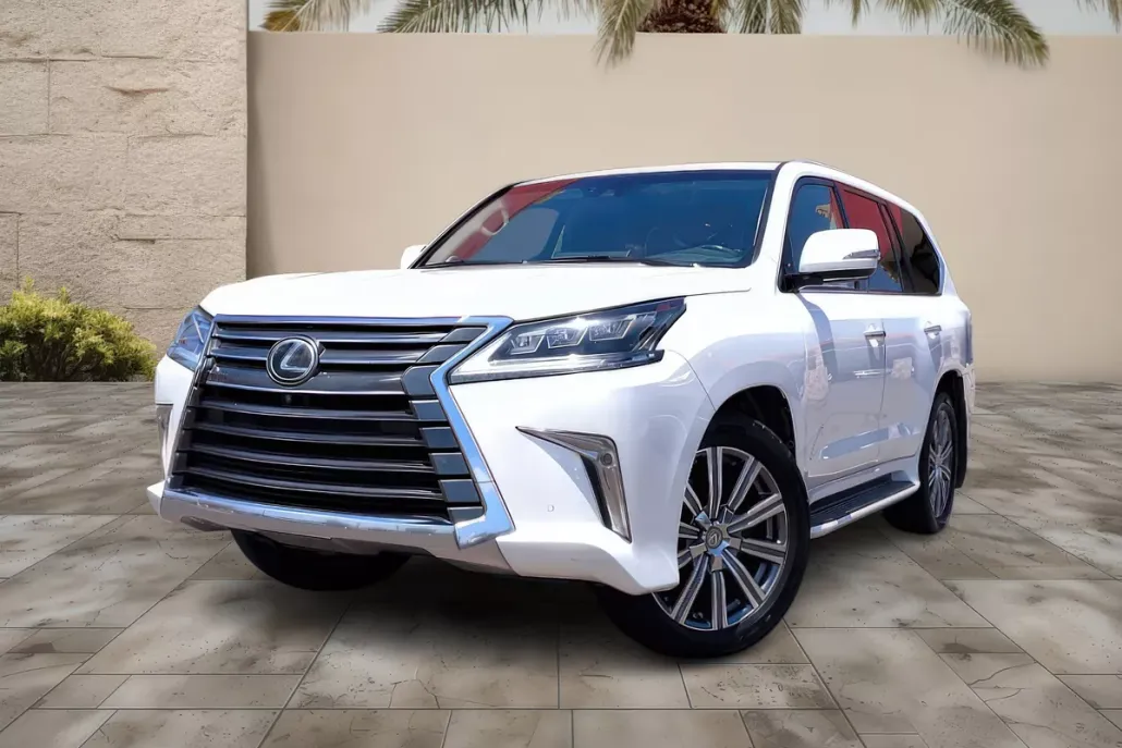 2016 Lexus LX 570 photo 1