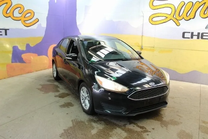 2017 Ford Focus SE photo 1