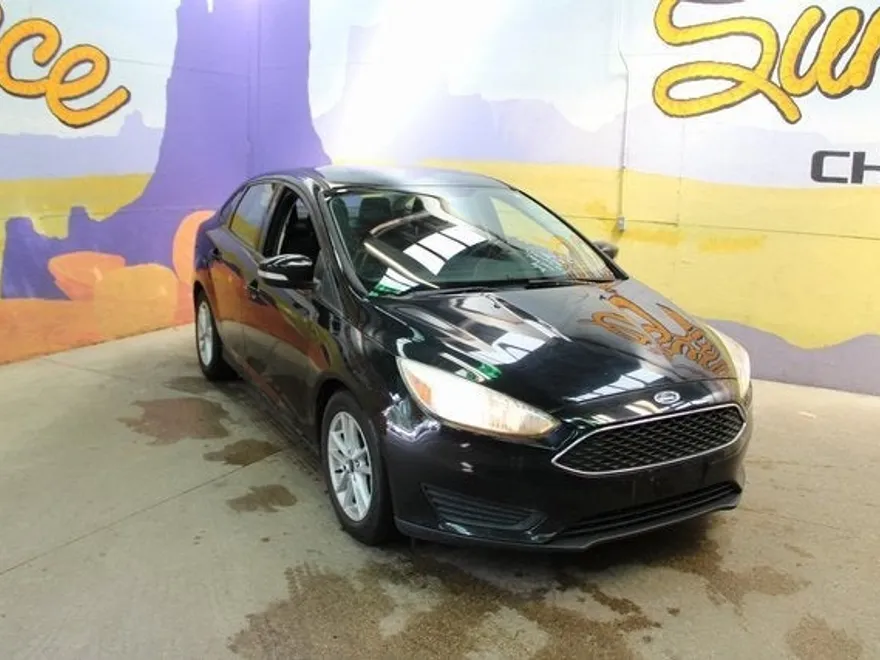 2017 Ford Focus SE photo 1