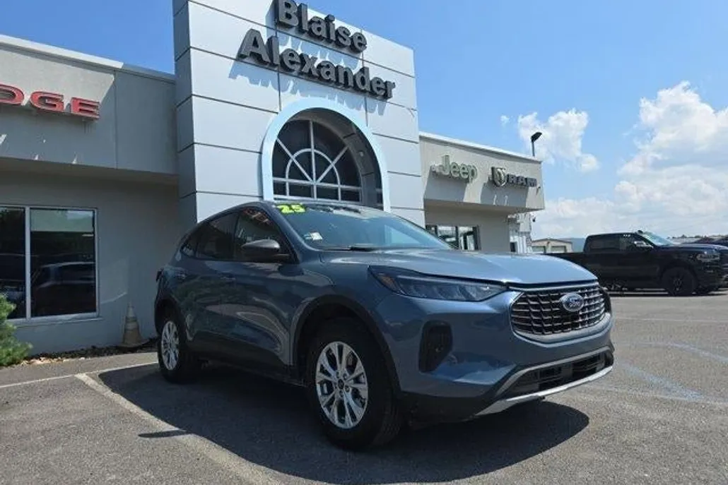 2025 Ford Escape Active photo 1