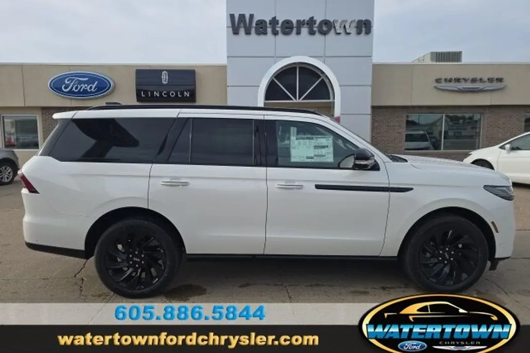 2025 Lincoln Navigator Reserve photo 3