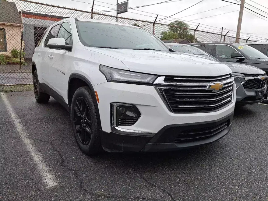 2023 Chevrolet Traverse Cloth photo 1