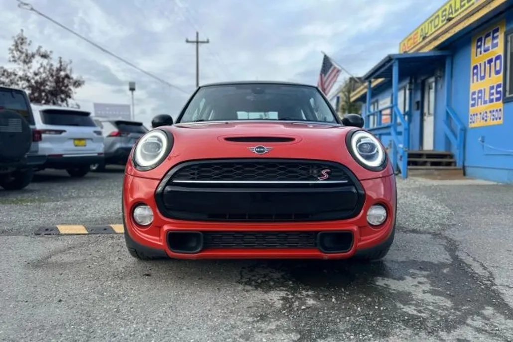 2019 Mini Cooper Hardtop S photo 1