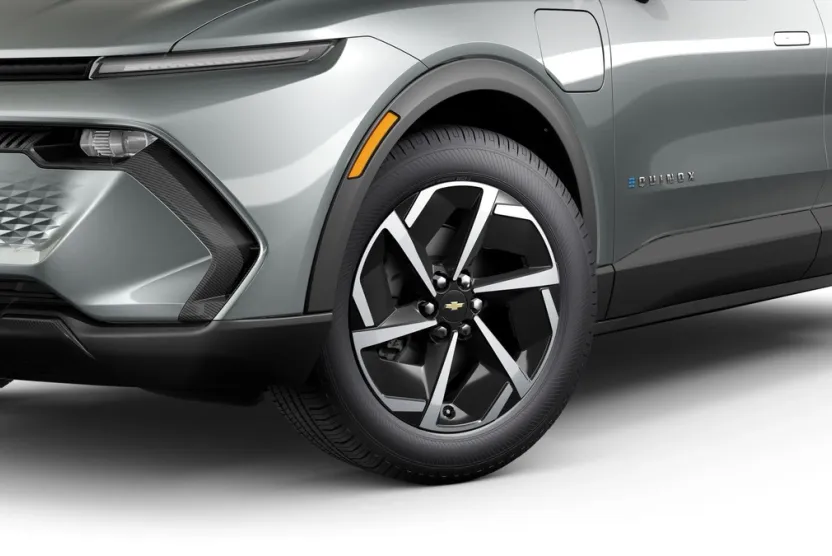 2026 Chevrolet Equinox LT photo 1