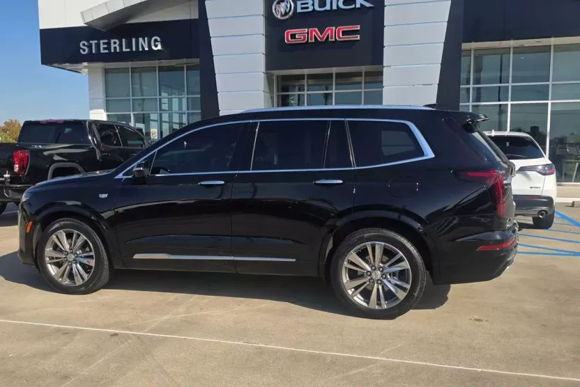 2022 Cadillac XT6 Premium Luxury photo 1