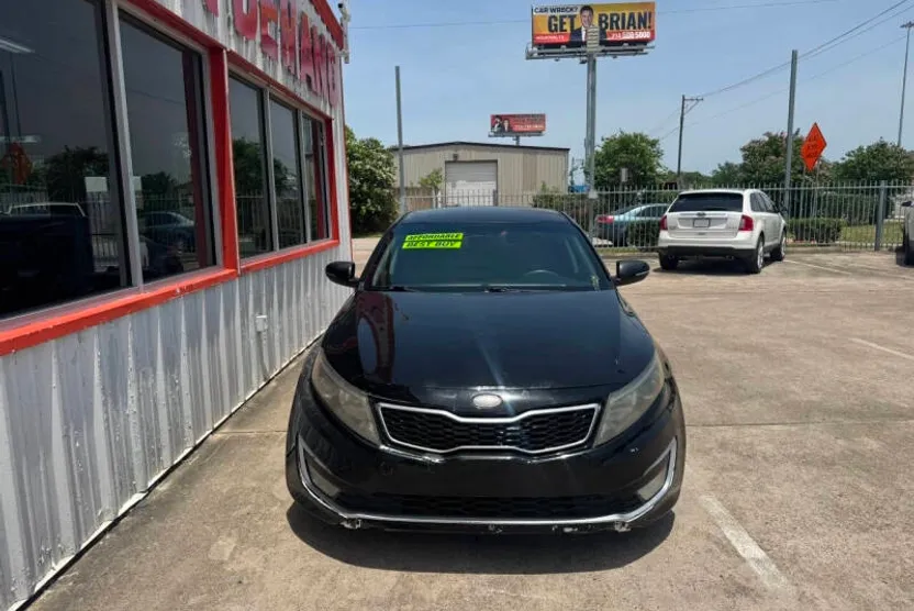 2015 Kia Optima LX photo 1