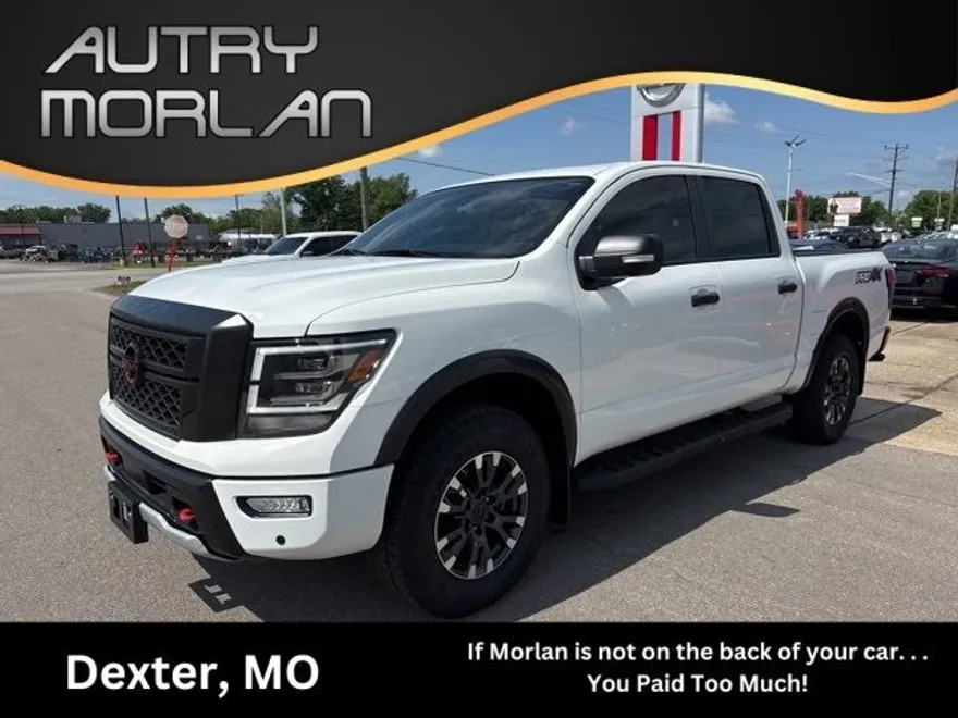 2024 Nissan Titan PRO-4X photo 1