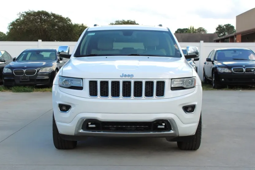 2014 Jeep Grand Cherokee Overland photo 1