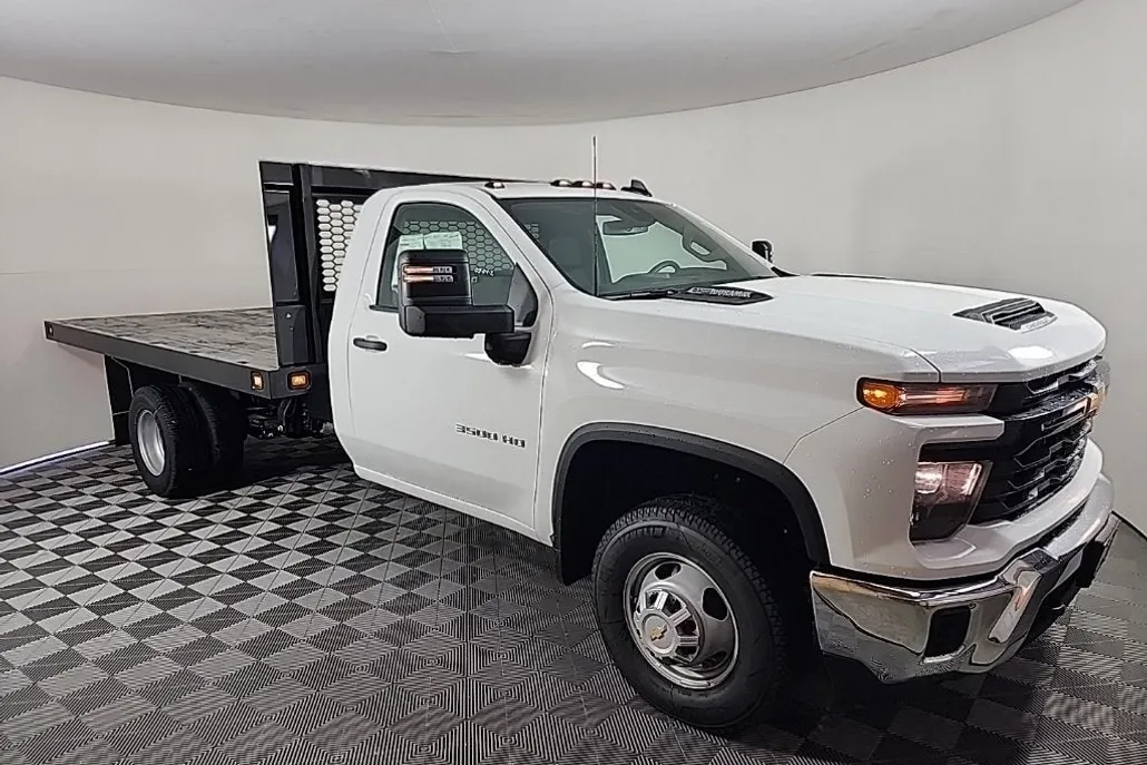 2025 Chevrolet Silverado 3500HD Work Truck photo 1