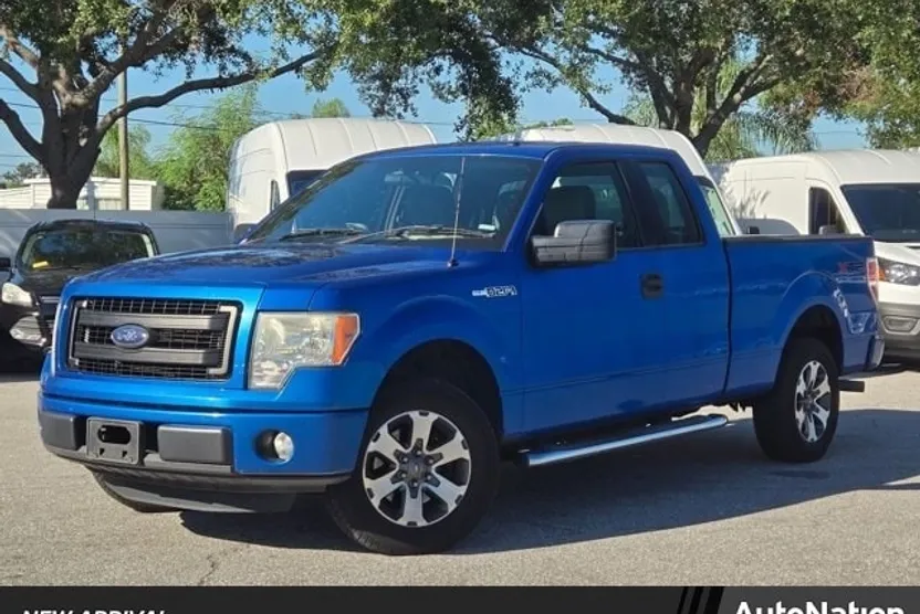 2013 Ford F-150 STX photo 1